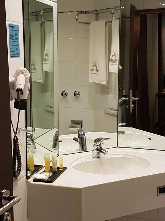 Fergana Uebersee Hotel Bremerhaven Eksteriør bilde